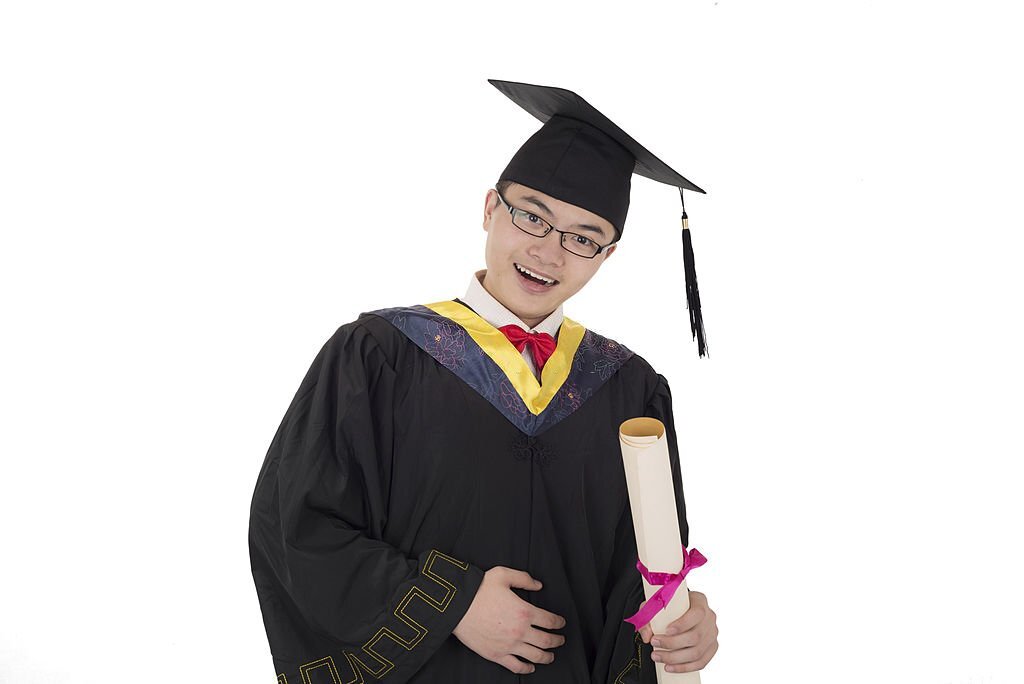 thuê lễ phục tốt nghiệp đại học