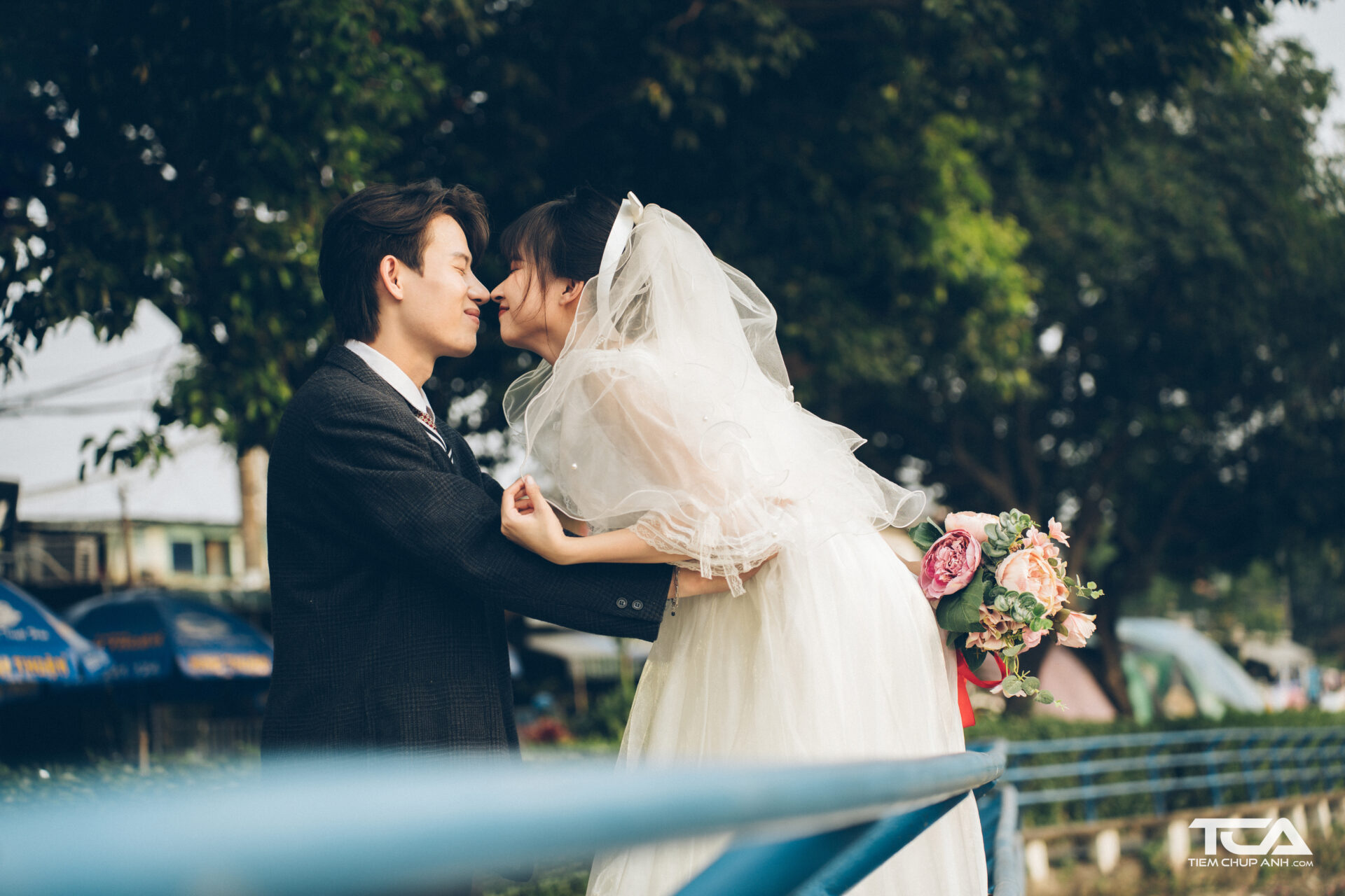 chụp ảnh cưới giá rẻ tại tphcm
