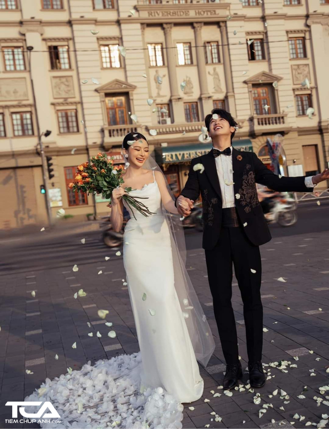 chụp hình cưới phim trường