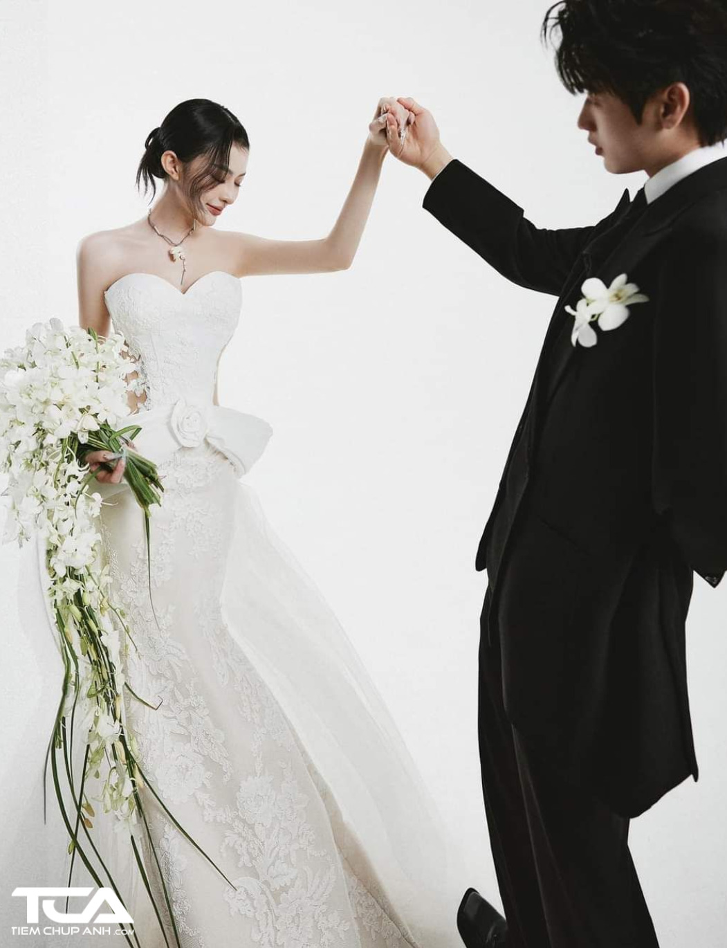 chụp hình cưới phim trường