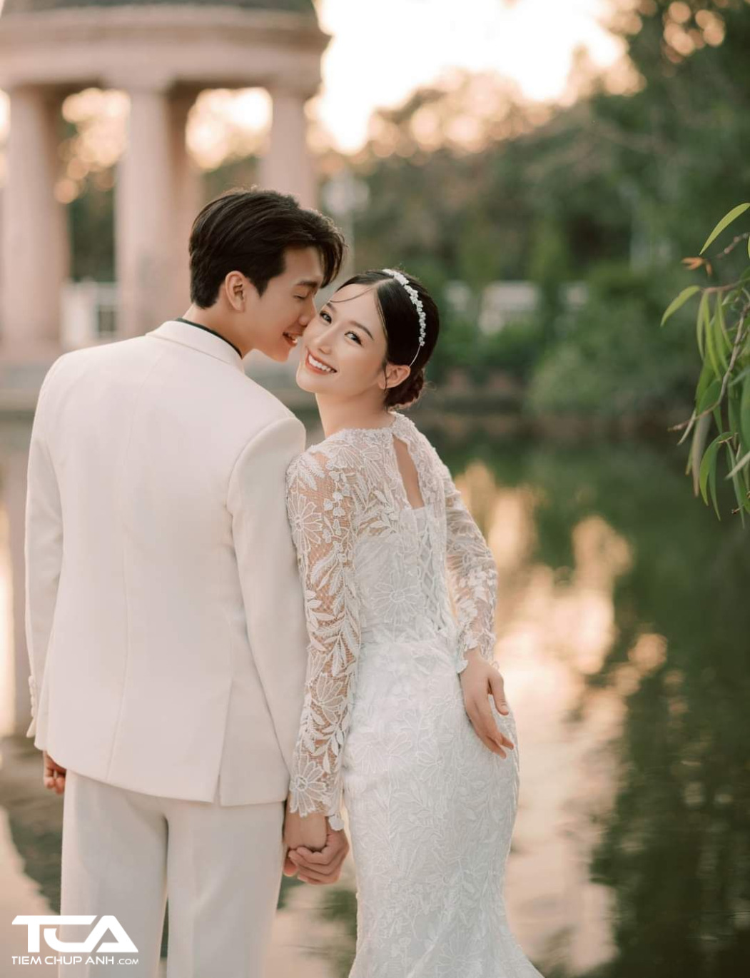 chụp ảnh cưới trong phim trường