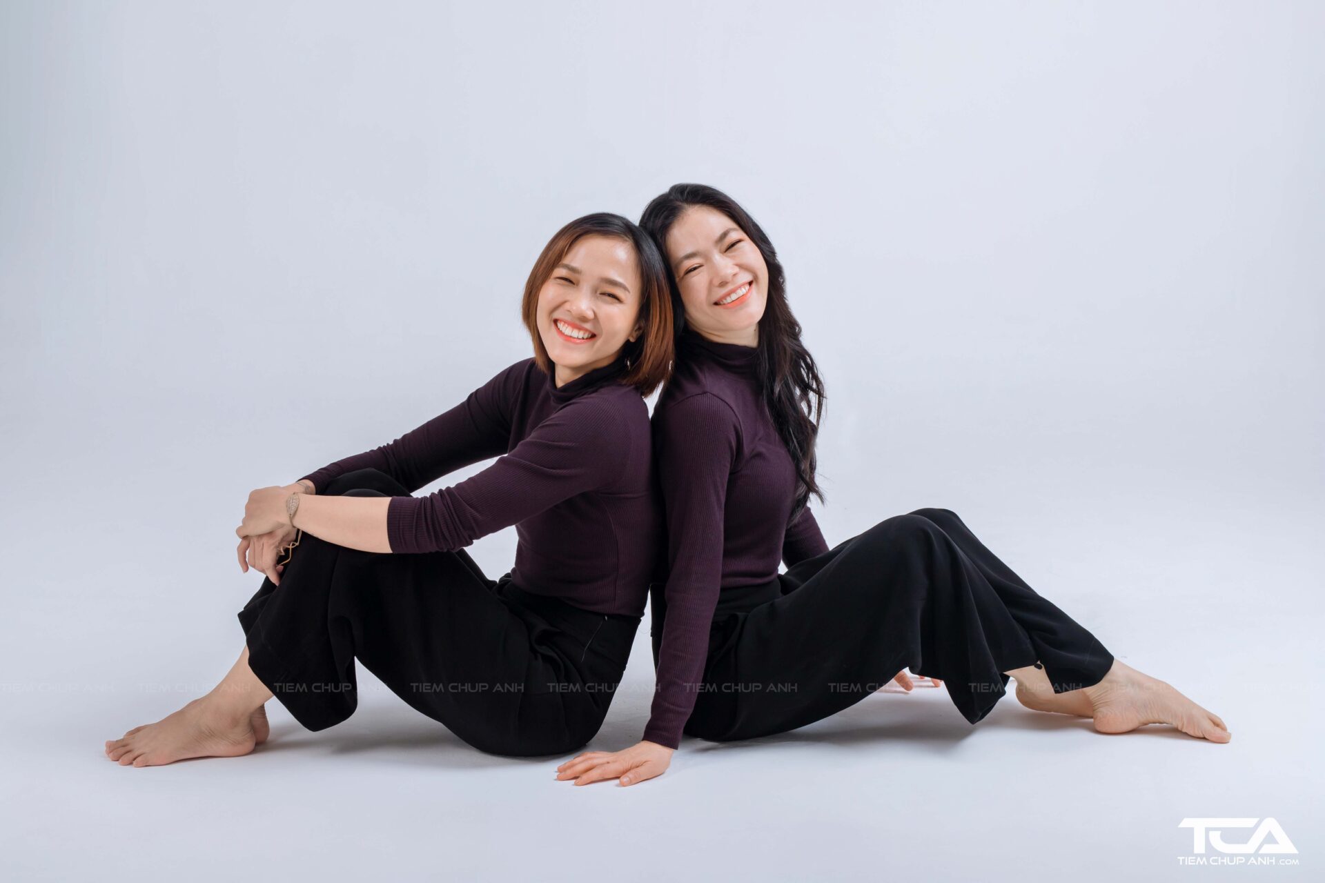 cách tạo dáng chụp hình 2 người đẹp