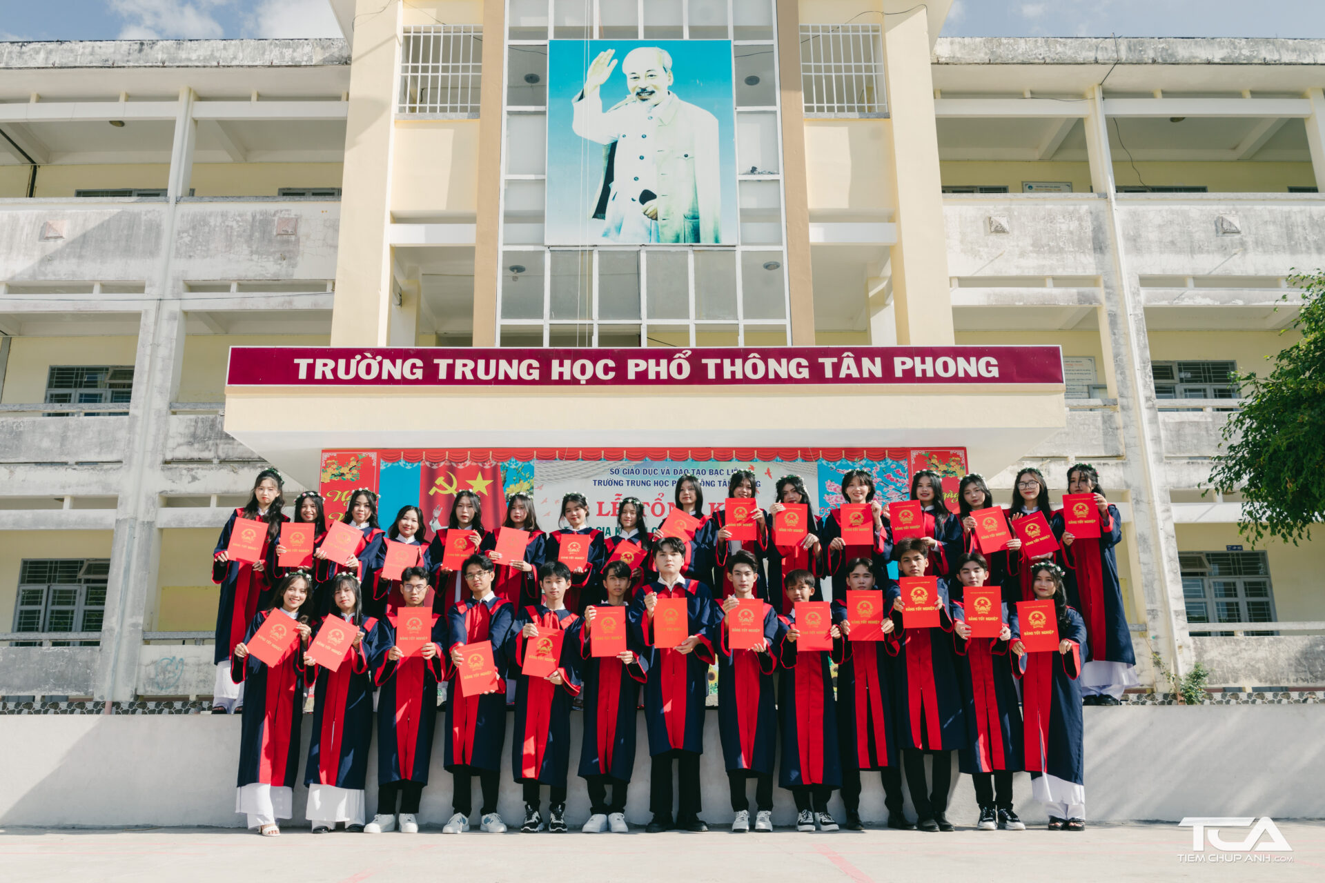 chụp ảnh kỷ yếu đại học