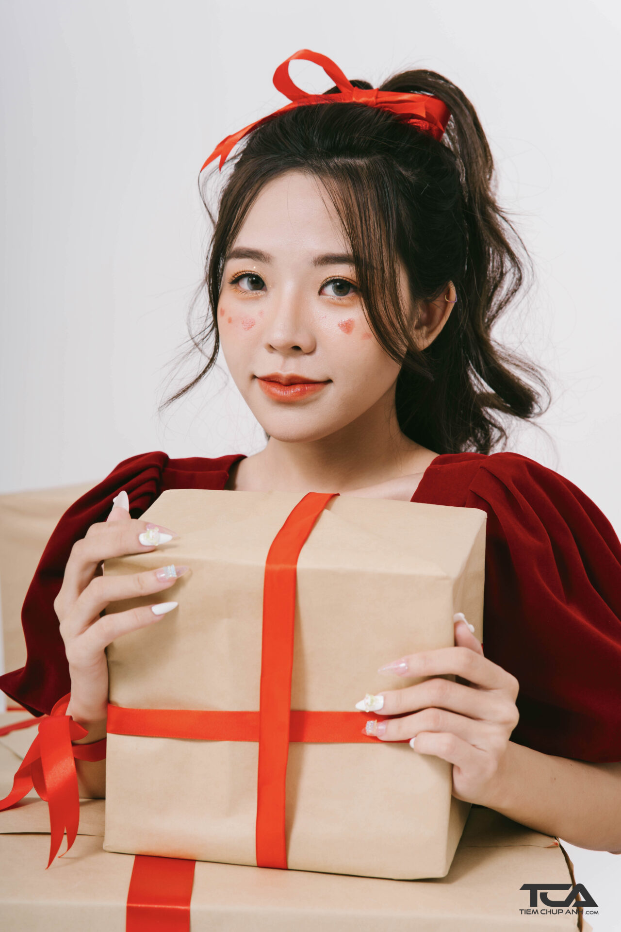 cách chụp ảnh với cây thông noel