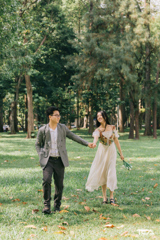 những kiểu chụp hình chung với người yêu đẹp