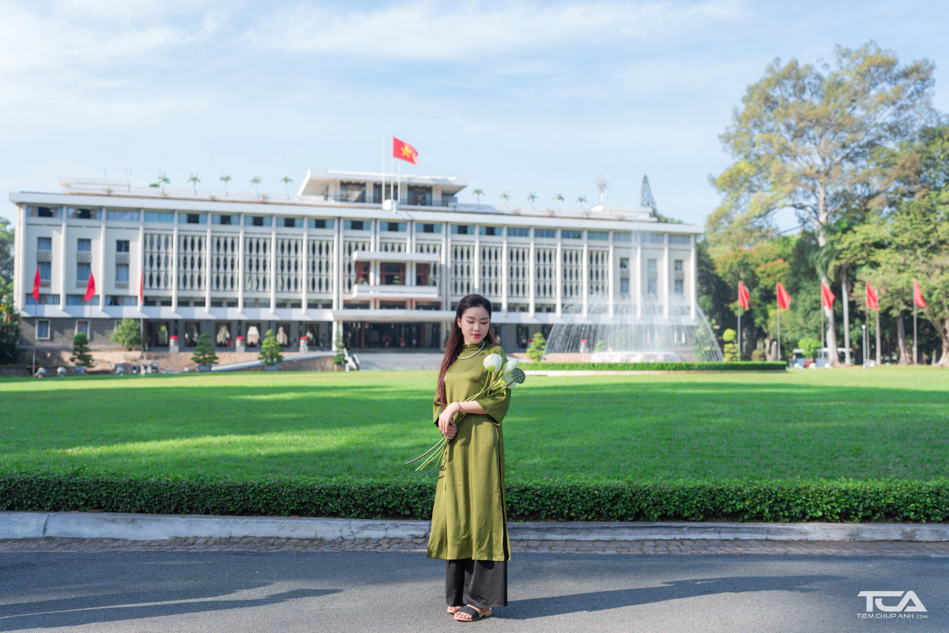 chụp ảnh áo dài tết ở hà nội