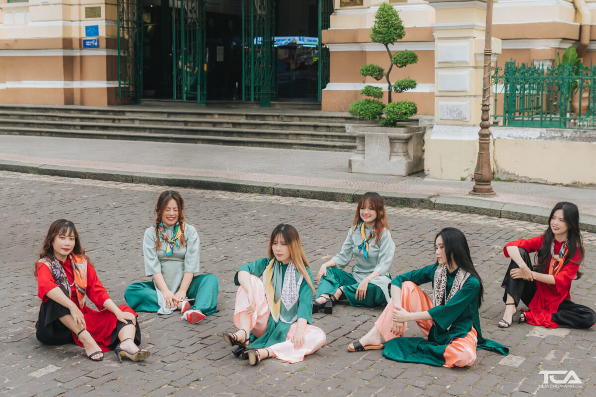 chụp hình phong cách cô ba sài gòn