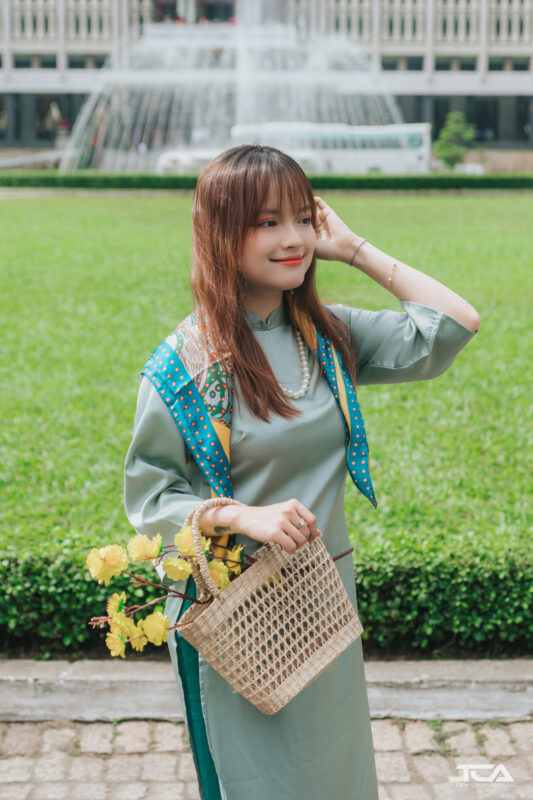 chụp ảnh áo dài studio