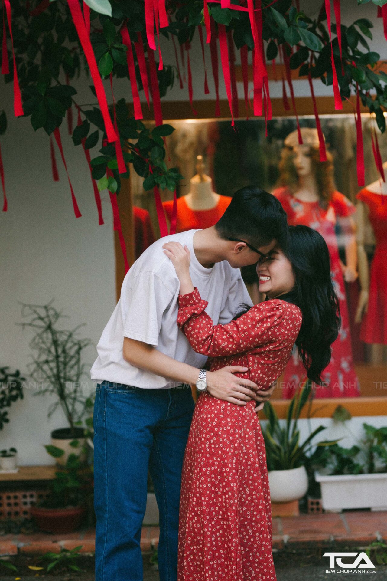 cách tạo dáng cho các cặp đôi