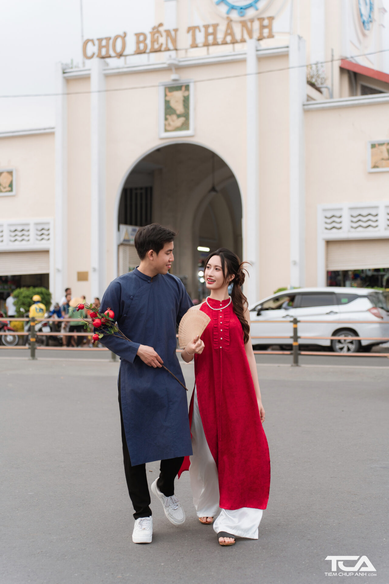 tạo dáng chụp hình cặp đôi
