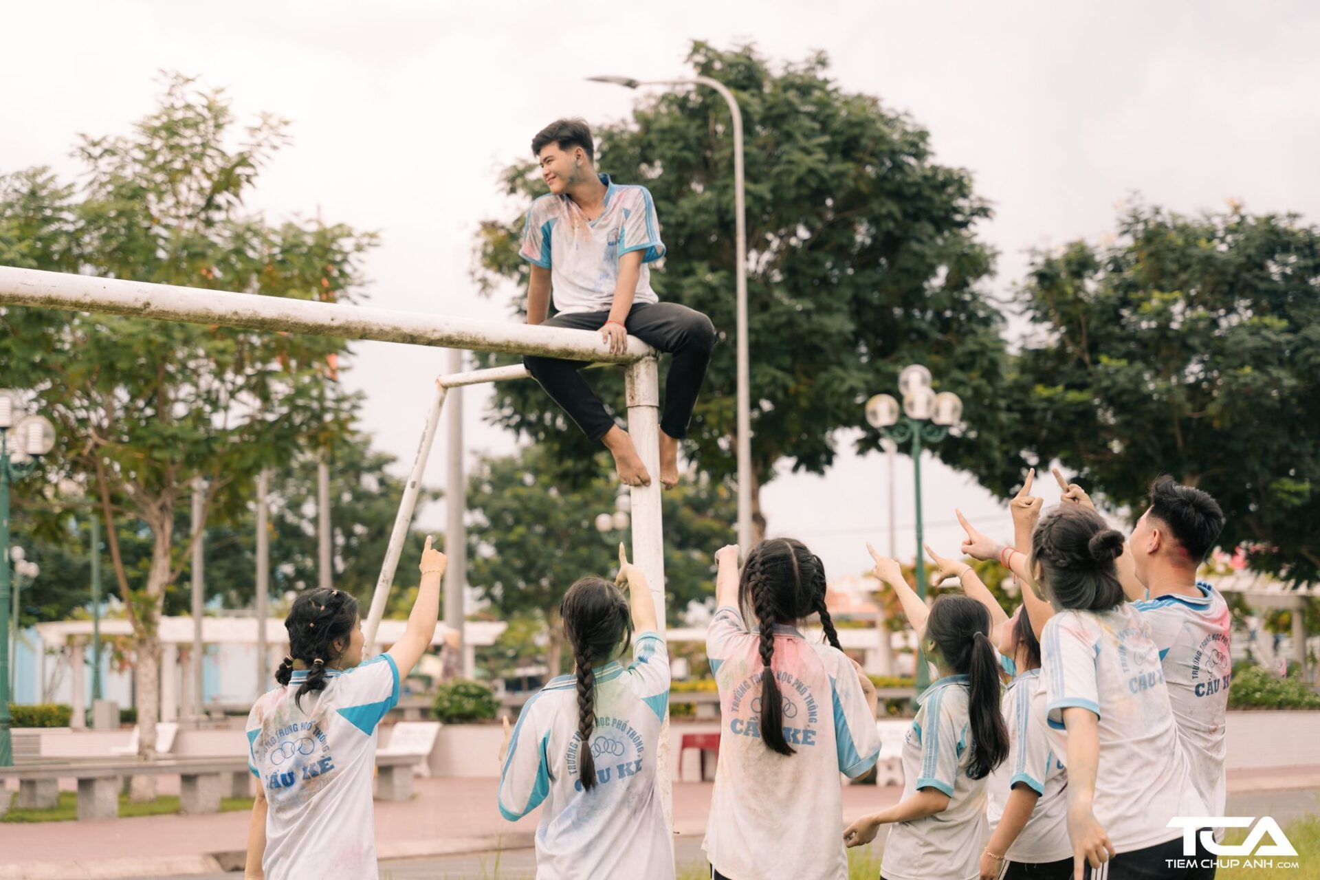 giá chụp ảnh kỷ yếu ở bình dương
