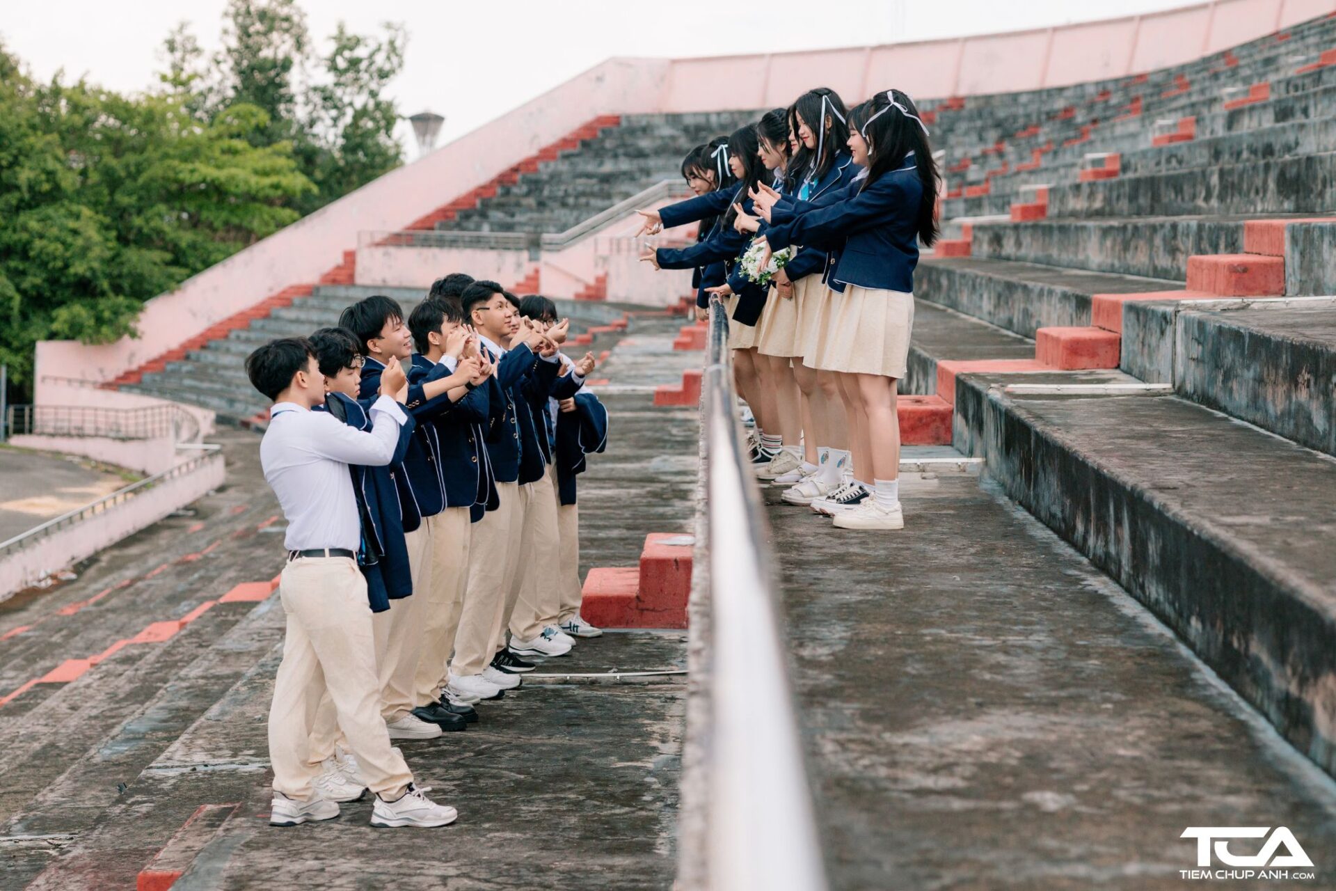 chụp ảnh kỷ yếu Cà mau