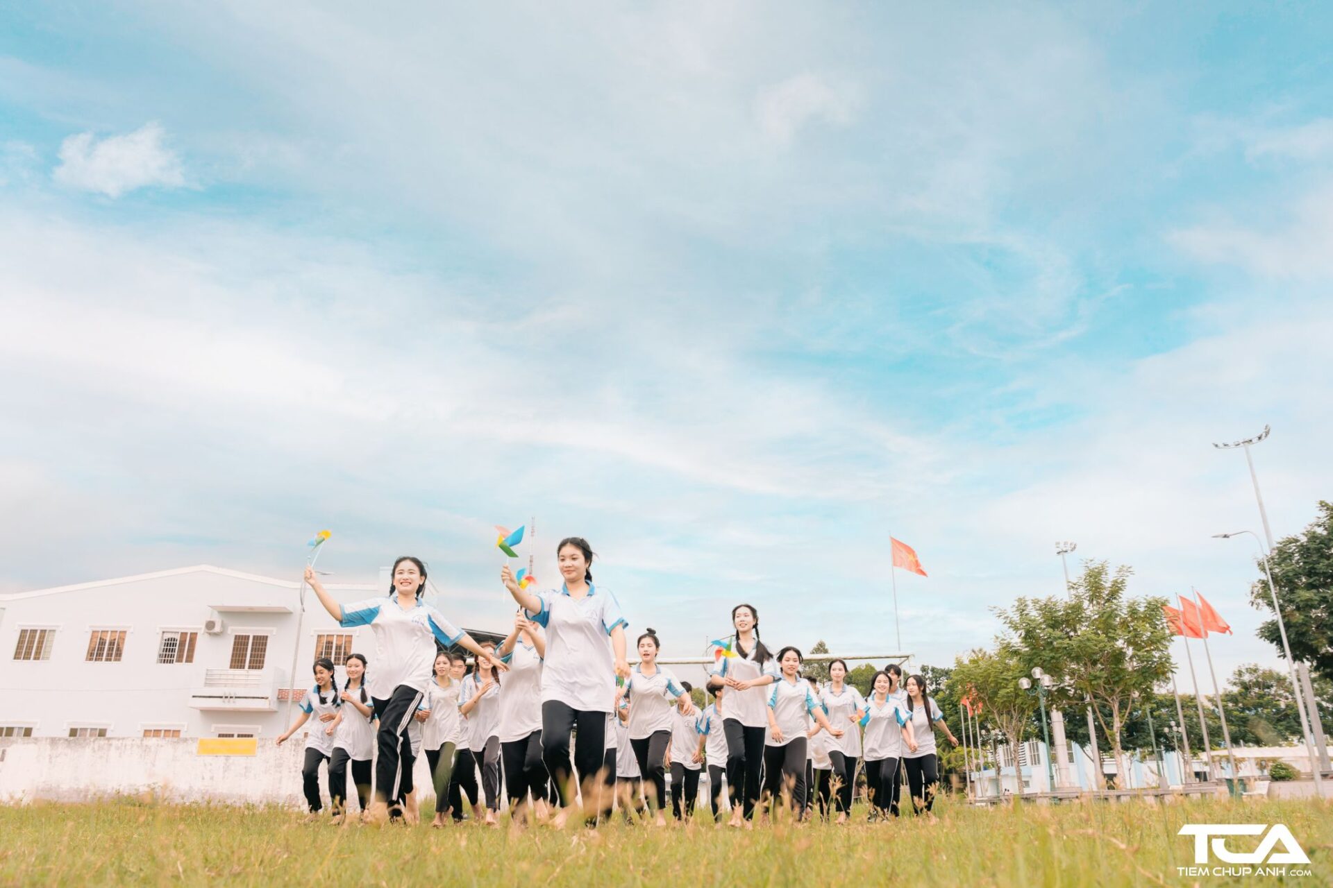 chụp kỷ yếu bình dương