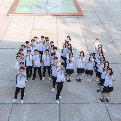 kiểu Chụp ảnh kỷ yếu ở Thạnh Phú