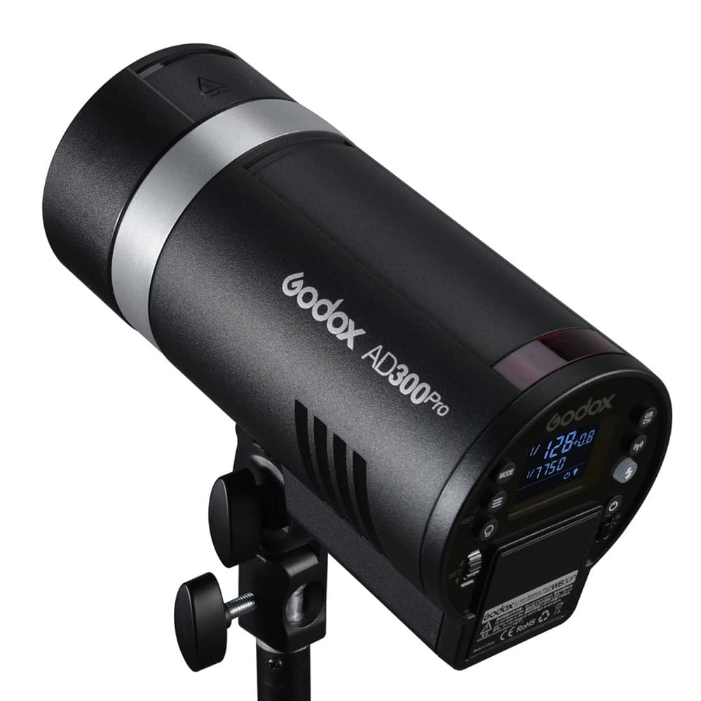 flash ad300pro